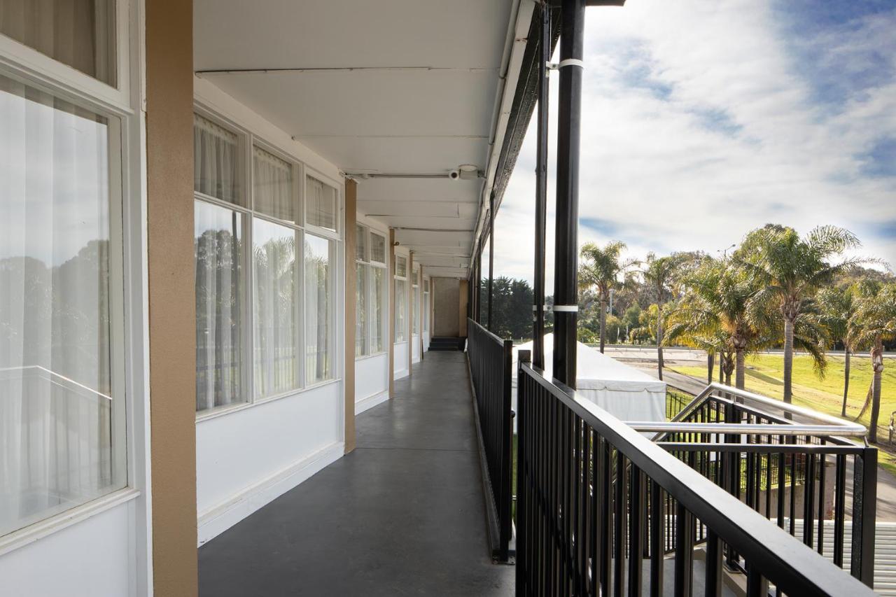 Rivers Apartments Motel Sale Gippsland Exterior foto