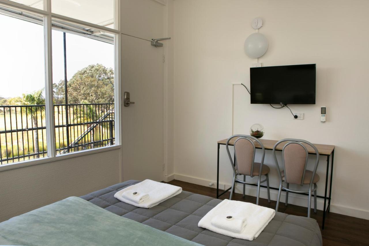Rivers Apartments Motel Sale Gippsland Exterior foto